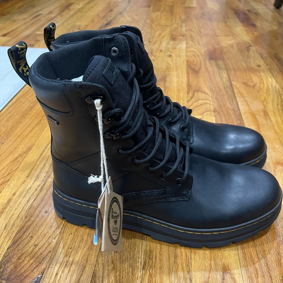 Brand new in box (NEVER WORE) Dr. Marten size 11 Snow & Rain boots. - Picture 4 of 12